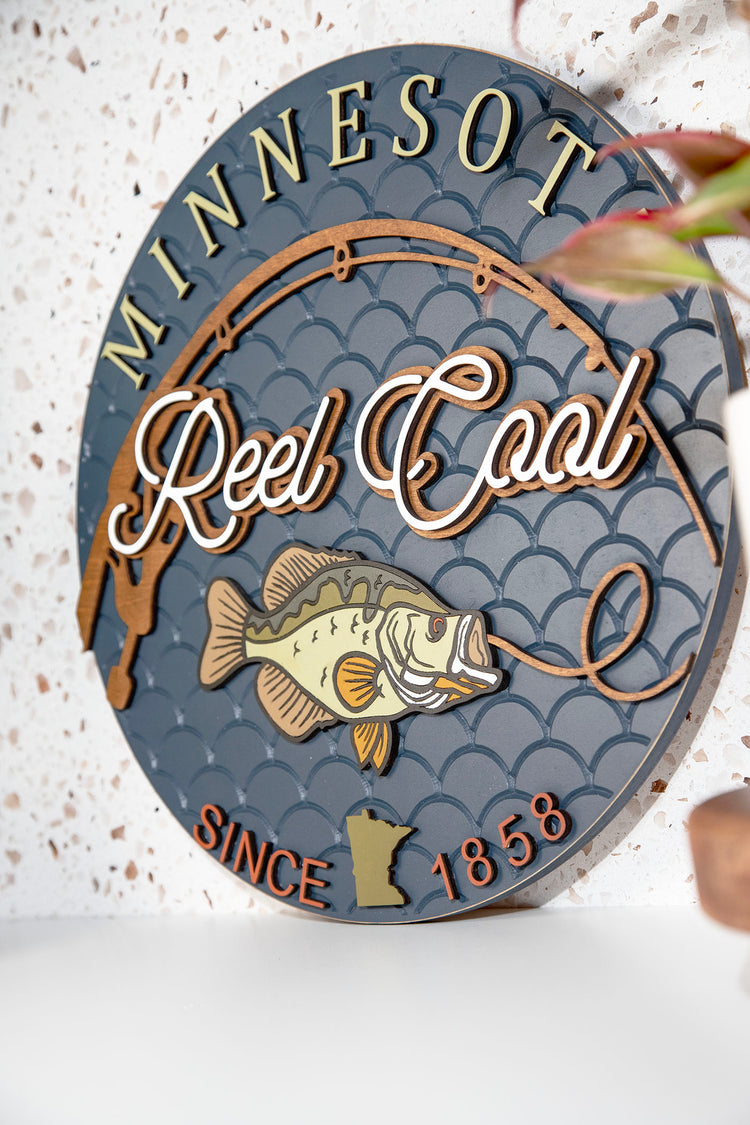 Minnesota Reel Cool Engraved Round Sign